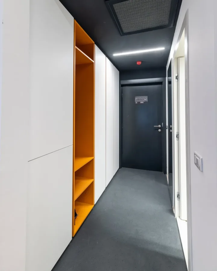 Campus room wardrobes